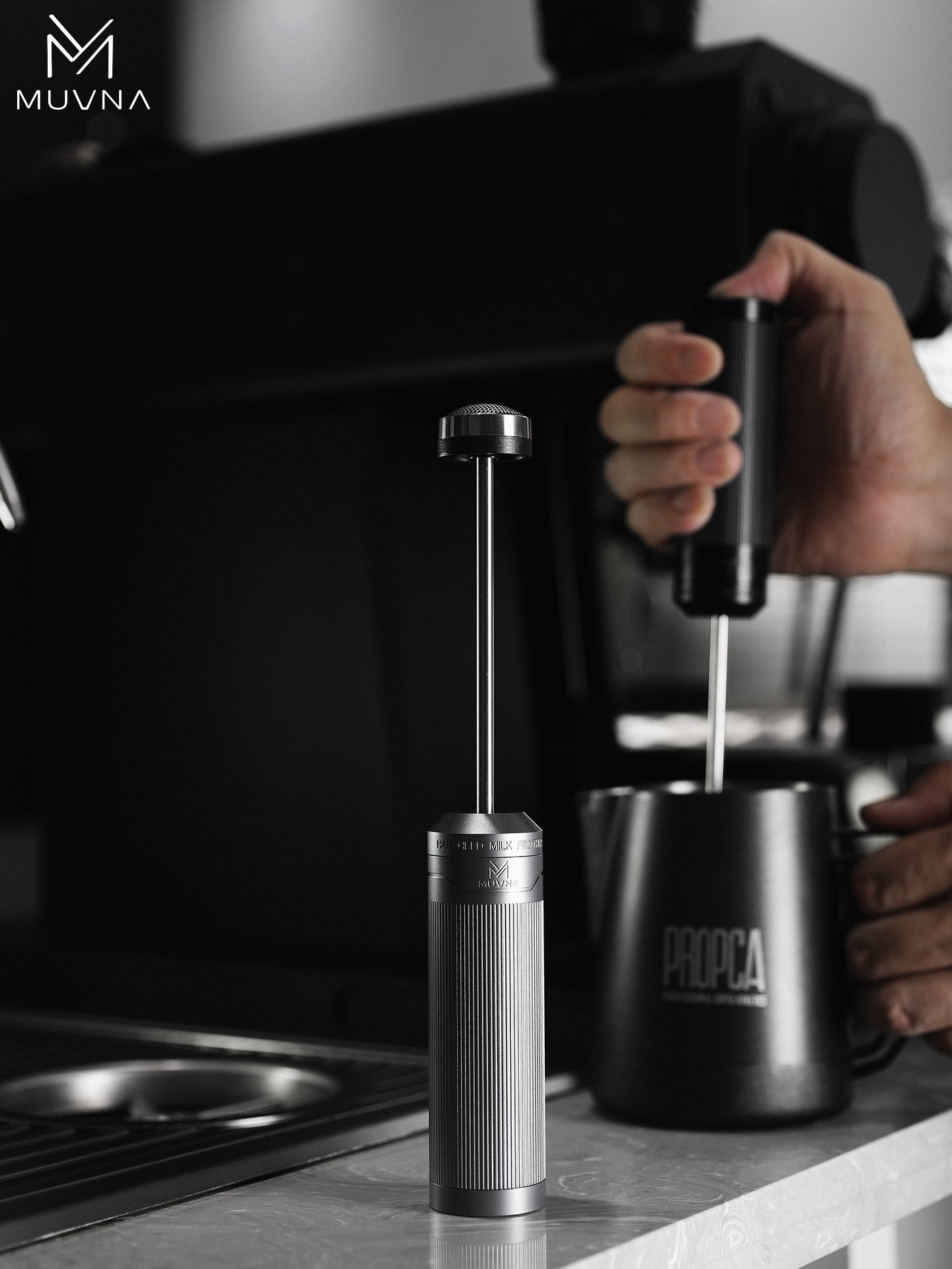 خفاقة الحليب اليدوية MUVNA – أسود