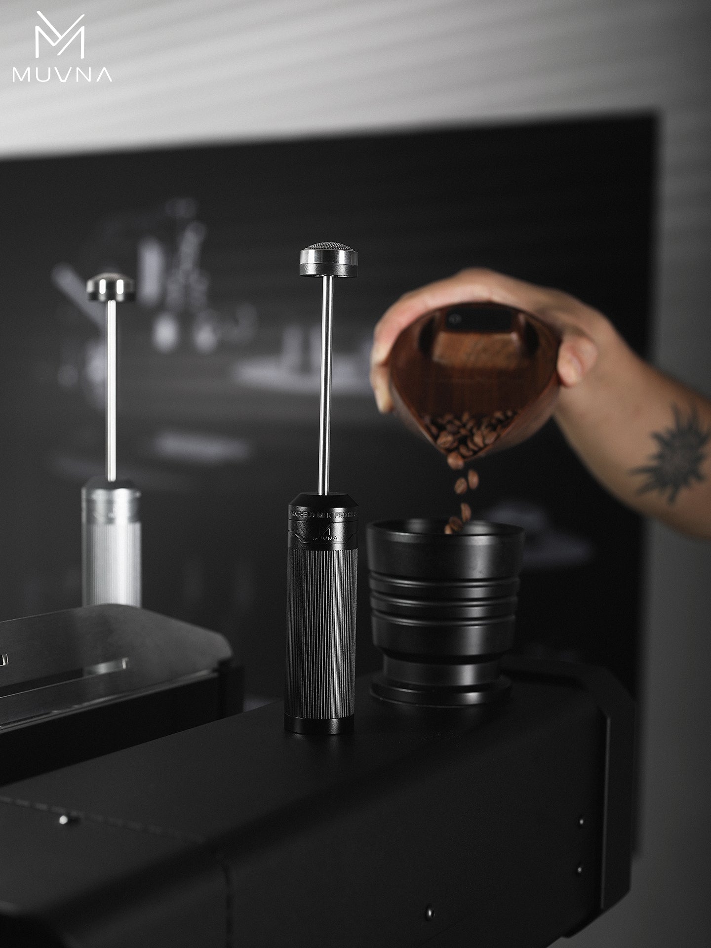 خفاقة الحليب اليدوية MUVNA – أسود