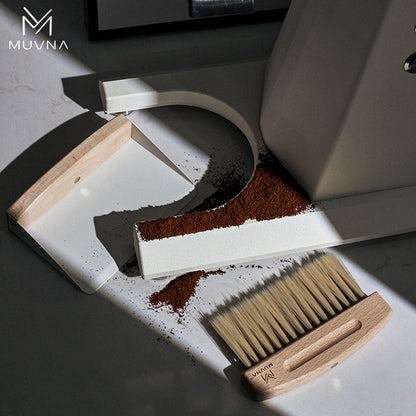 فرشاة تنظيف مع مجرفة مغناطيسية من MUVNA