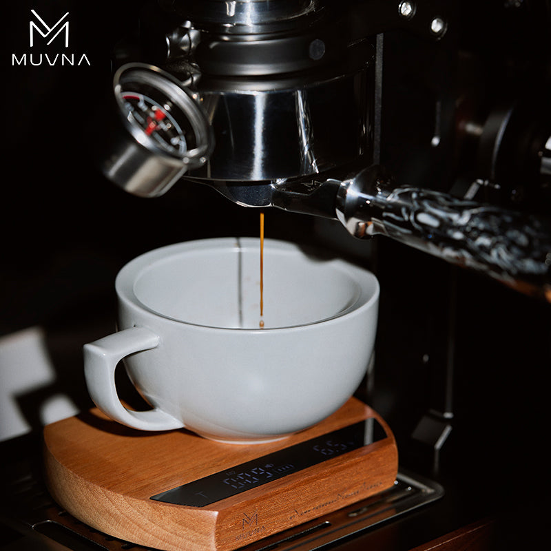 ميزان MUVNA الخشبي – تصميم فخم بتفاصيل استثنائية